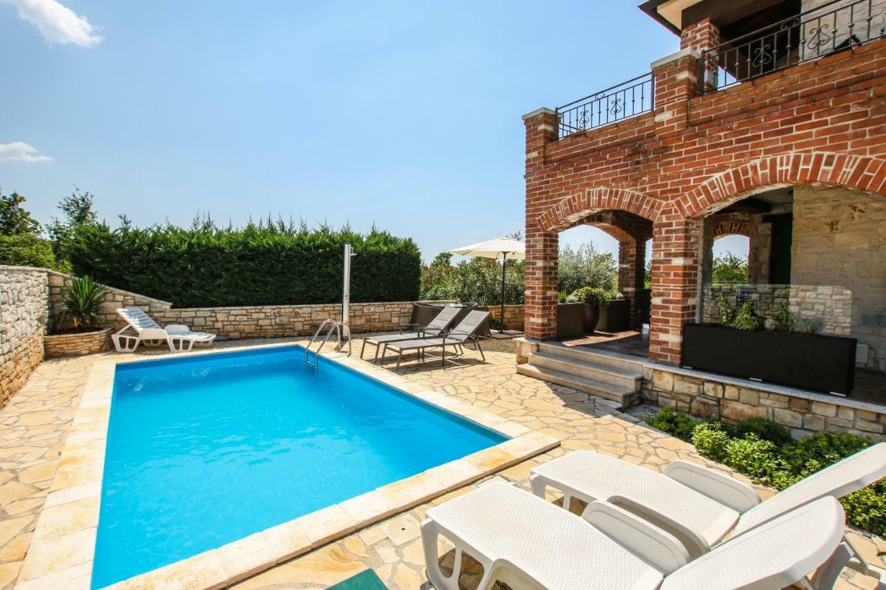 Villa Istriana Jakob With Pool Tar-Vabriga Dış mekan fotoğraf
