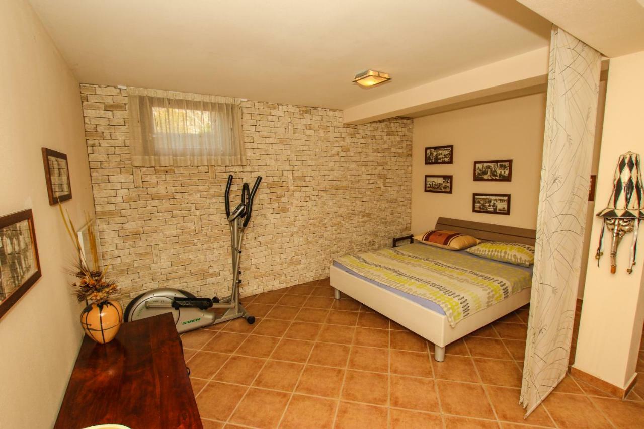 Villa Istriana Jakob With Pool Tar-Vabriga Dış mekan fotoğraf